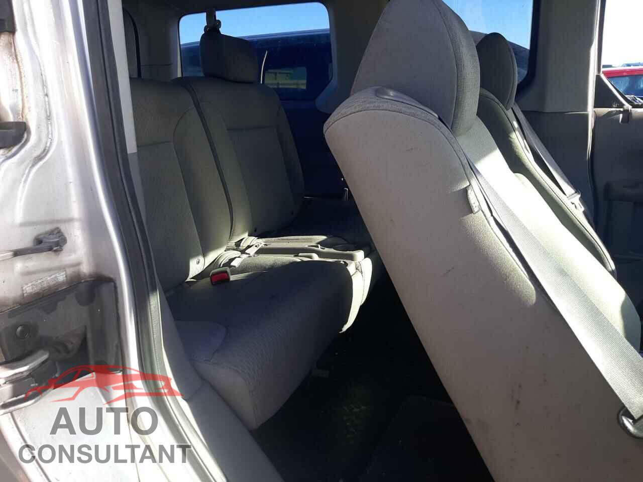 HONDA ELEMENT 2011 - 5J6YH2H71BL004255