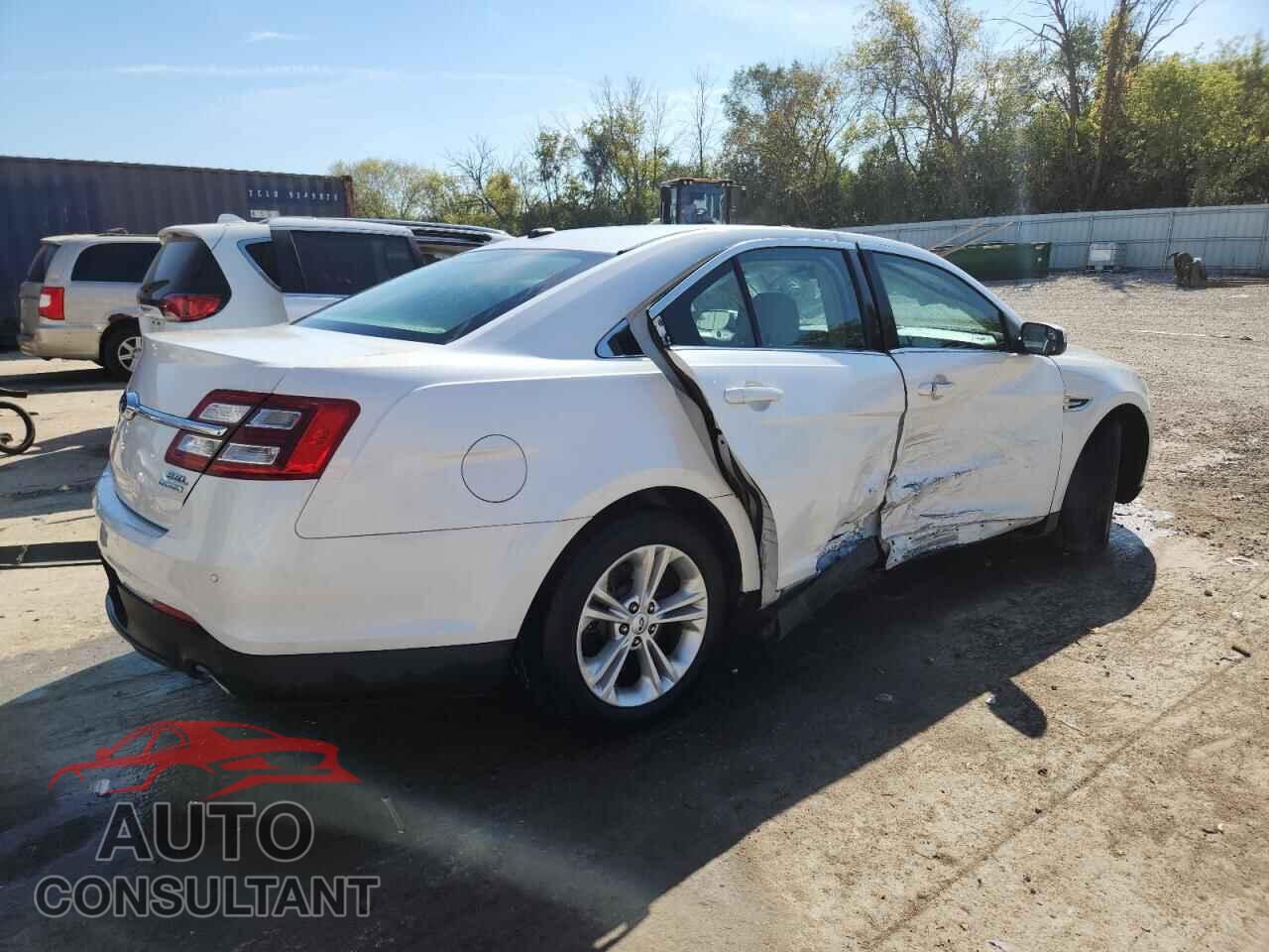 FORD TAURUS 2014 - 1FAHP2E82EG119178