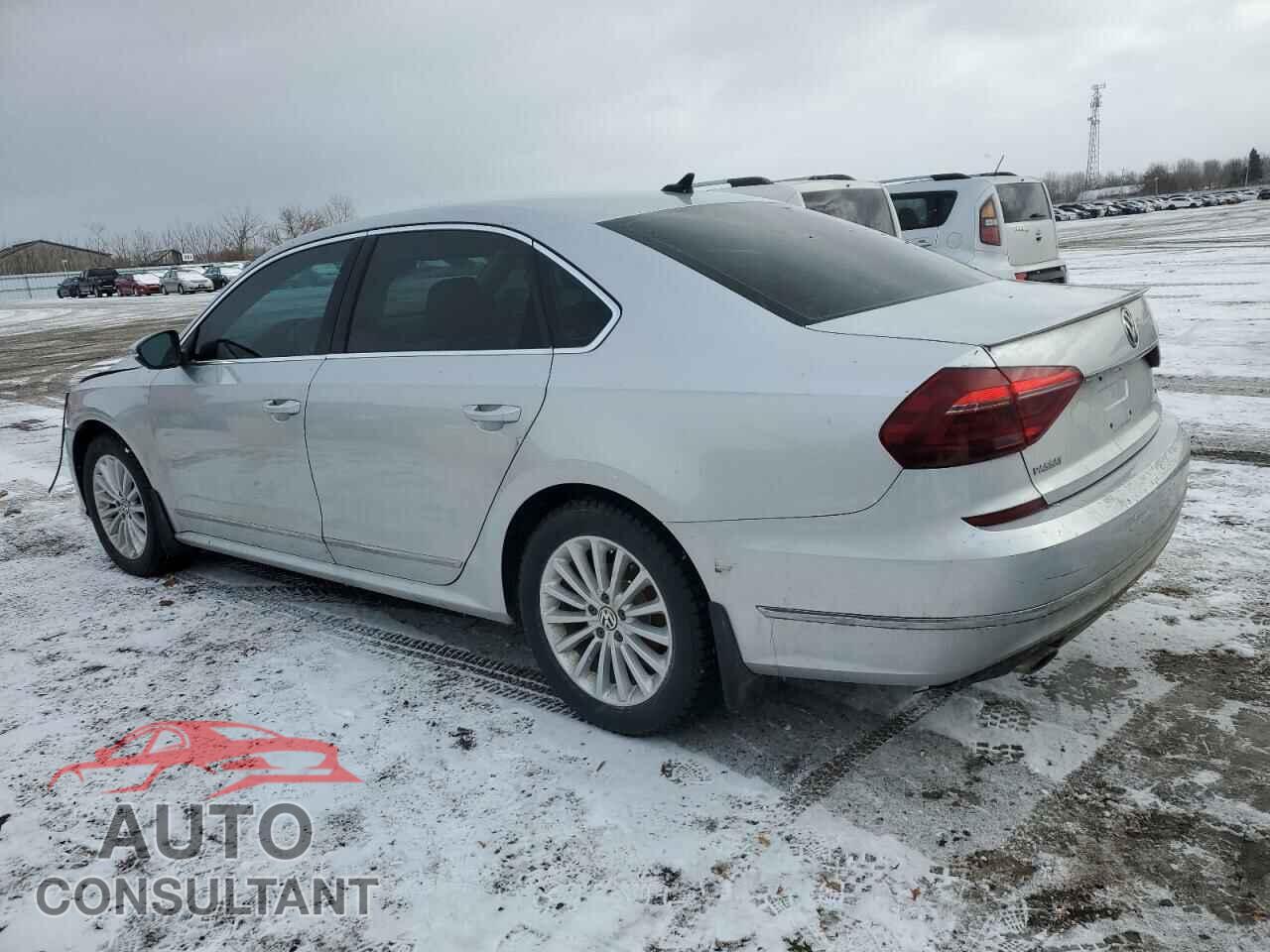 VOLKSWAGEN PASSAT 2017 - 1VWBT7A32HC045854