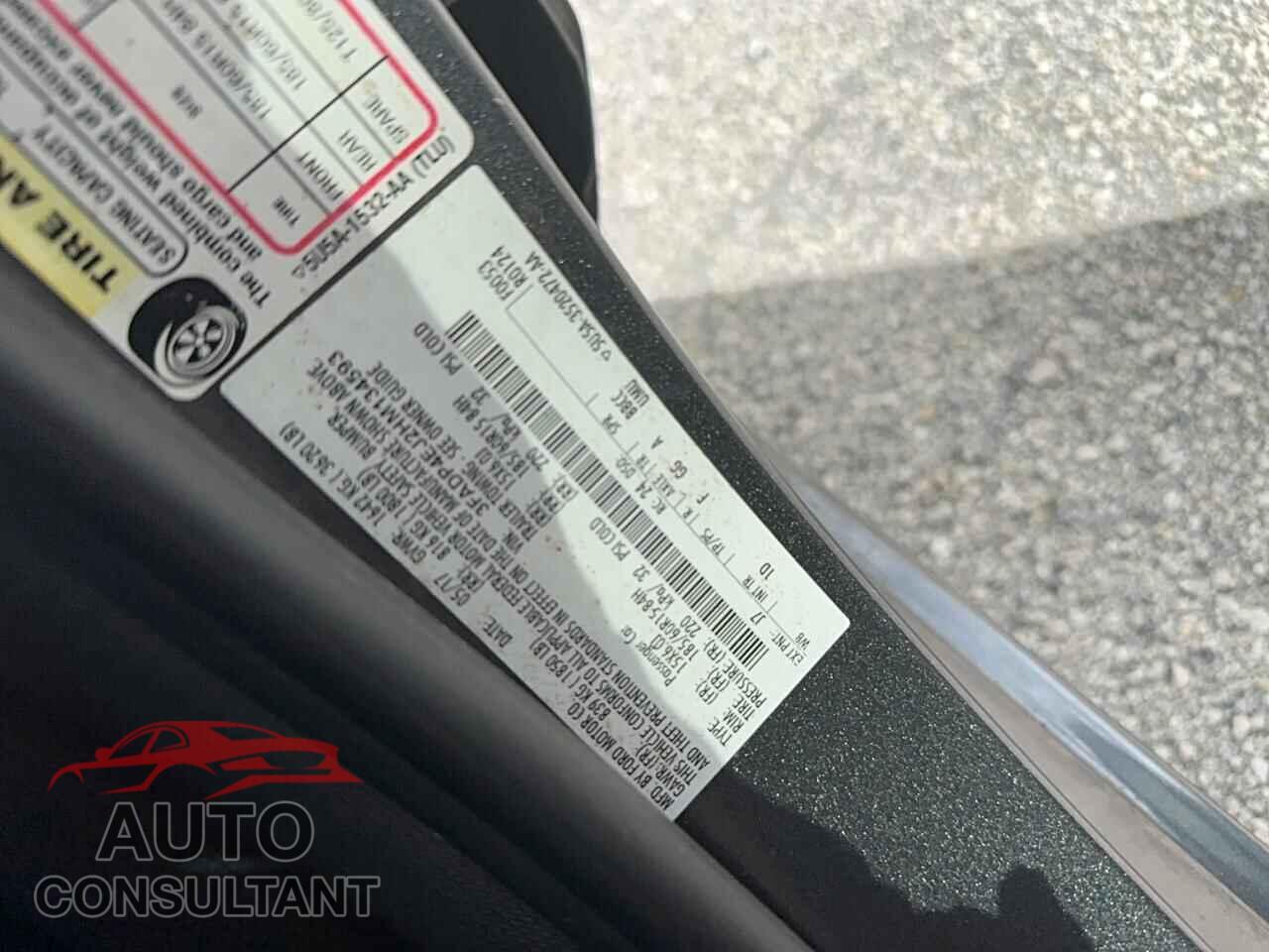 FORD FIESTA 2017 - 3FADP4EJ2HM134593