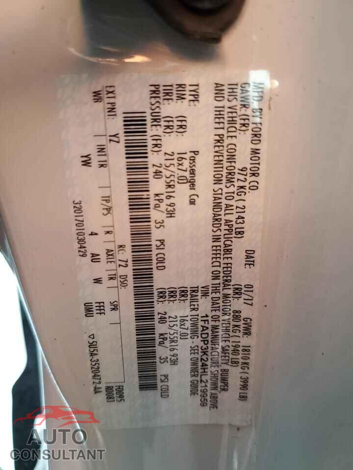 FORD FOCUS 2017 - 1FADP3K24HL219959