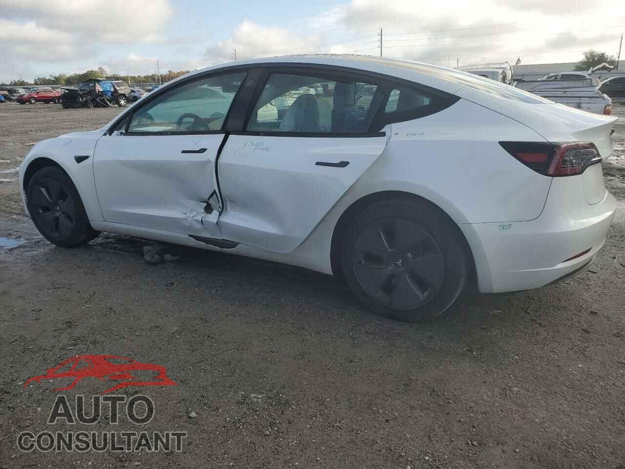 TESLA MODEL 3 2023 - 5YJ3E1EA1PF640896