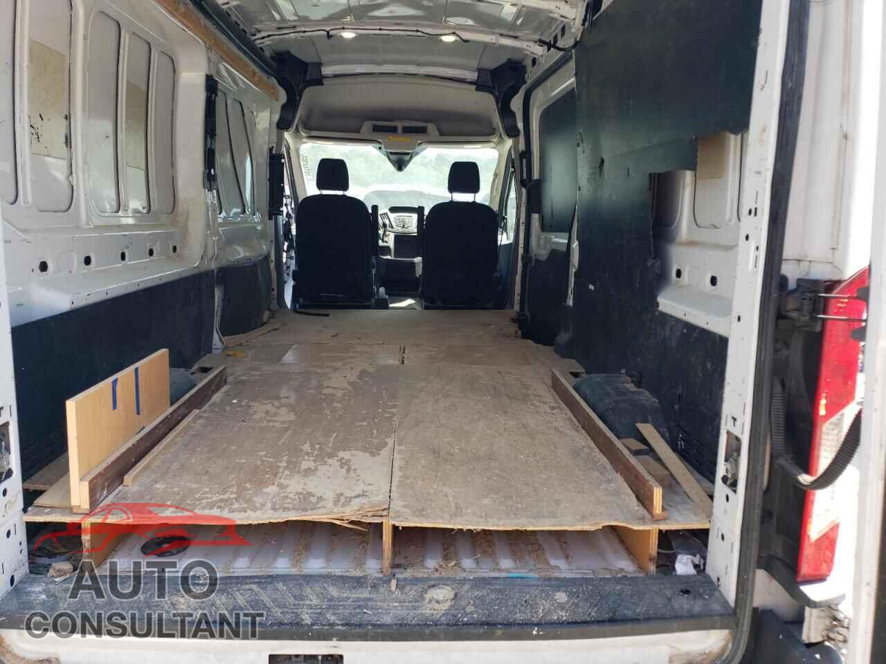 FORD TRANSIT 2017 - 1FTYR2CM2HKB53143