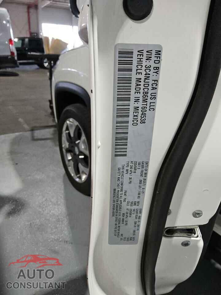 JEEP COMPASS 2021 - 3C4NJDCB6MT604538