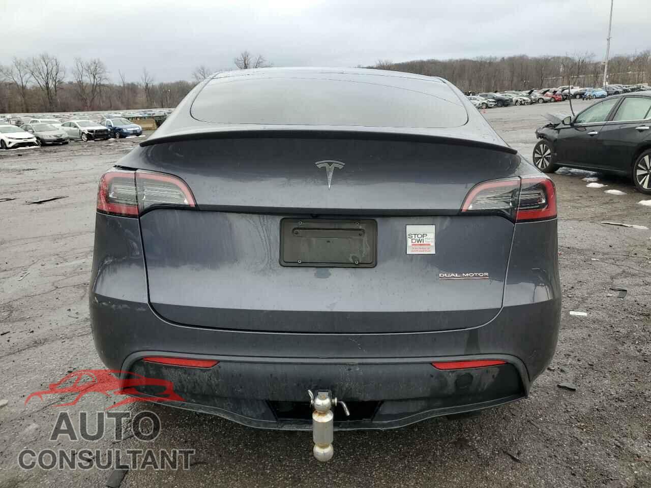 TESLA MODEL Y 2023 - 7SAYGDEFXPF698487