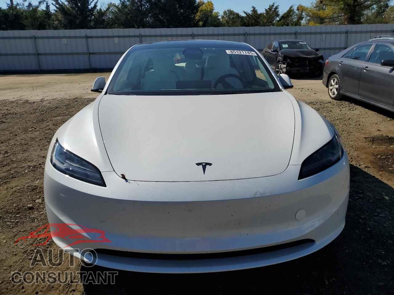 TESLA MODEL 3 2024 - 5YJ3E1EA4RF871374
