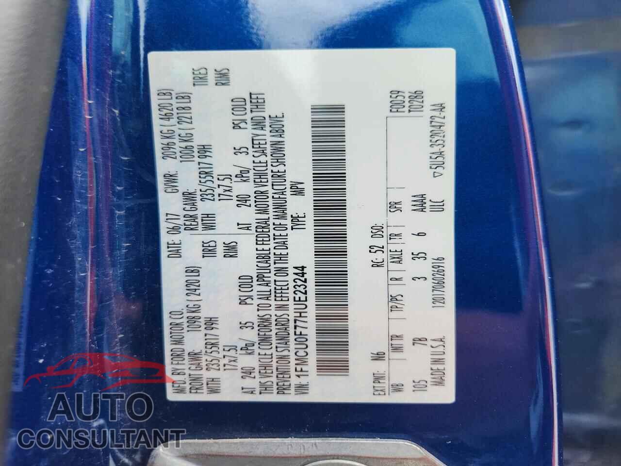 FORD ESCAPE 2017 - 1FMCU0F77HUE23244