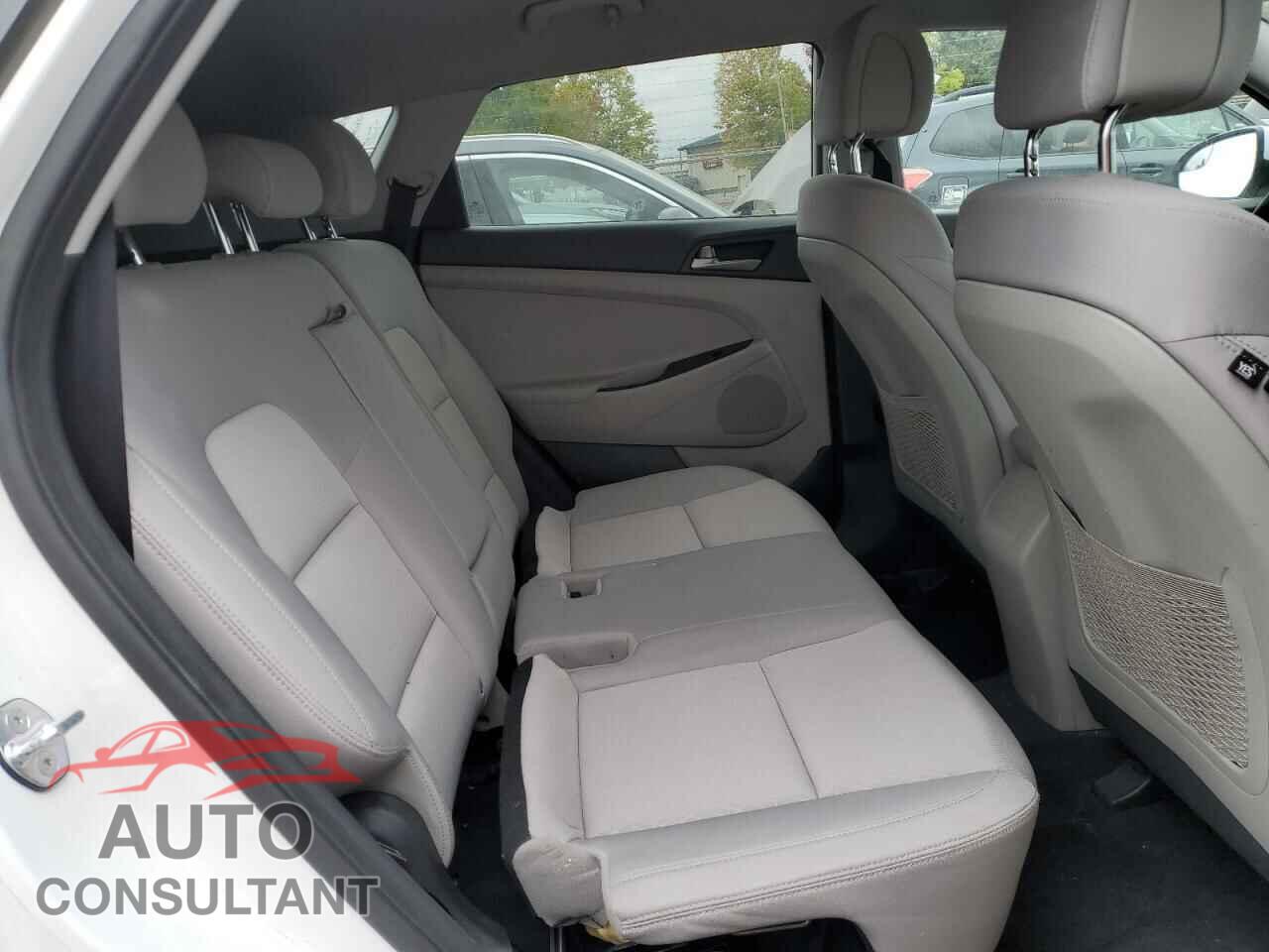 HYUNDAI TUCSON 2018 - KM8J3CA42JU685204