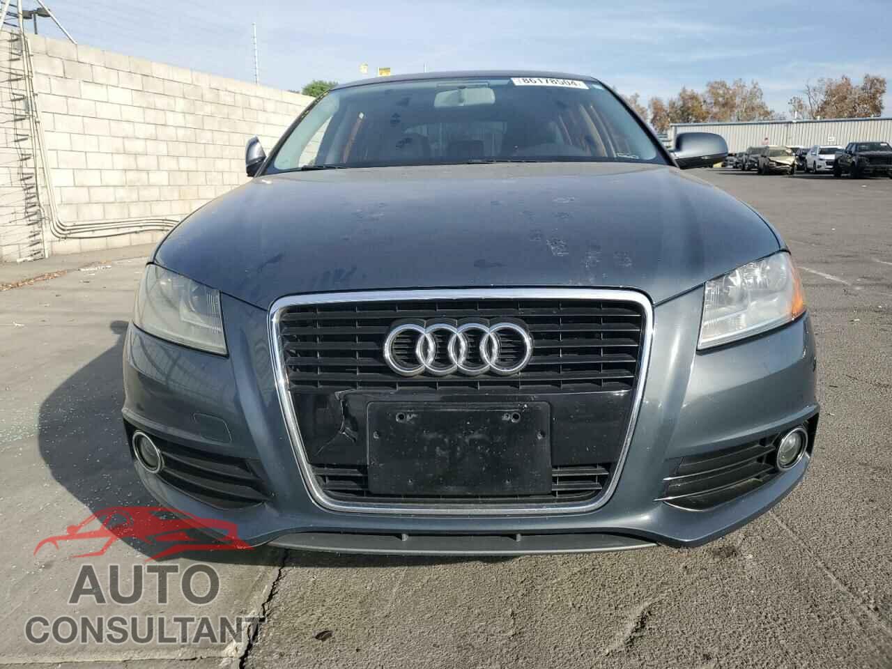 AUDI A3 2012 - WAUBEAFMXCA060275