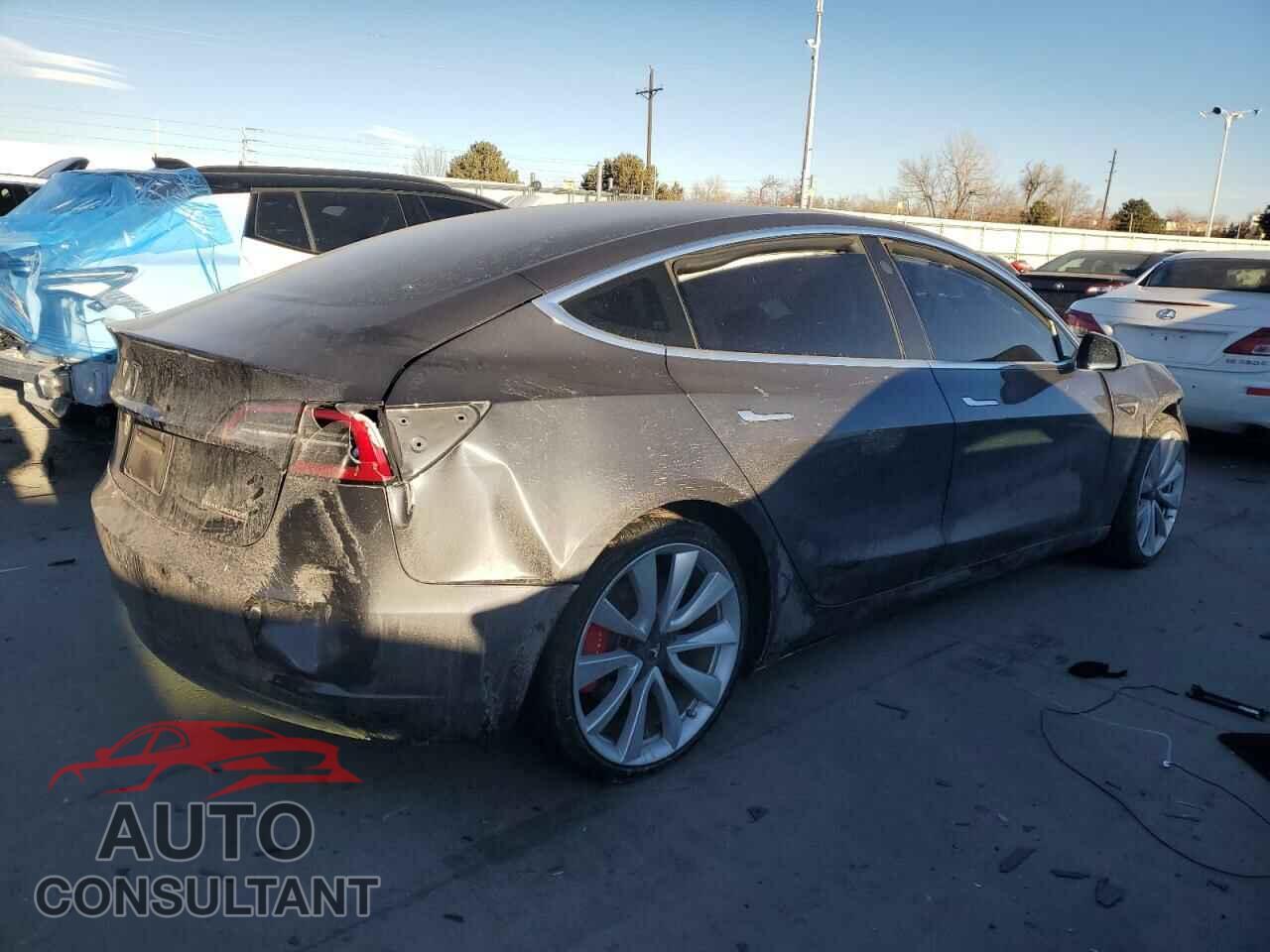 TESLA MODEL 3 2019 - 5YJ3E1EB8KF477004