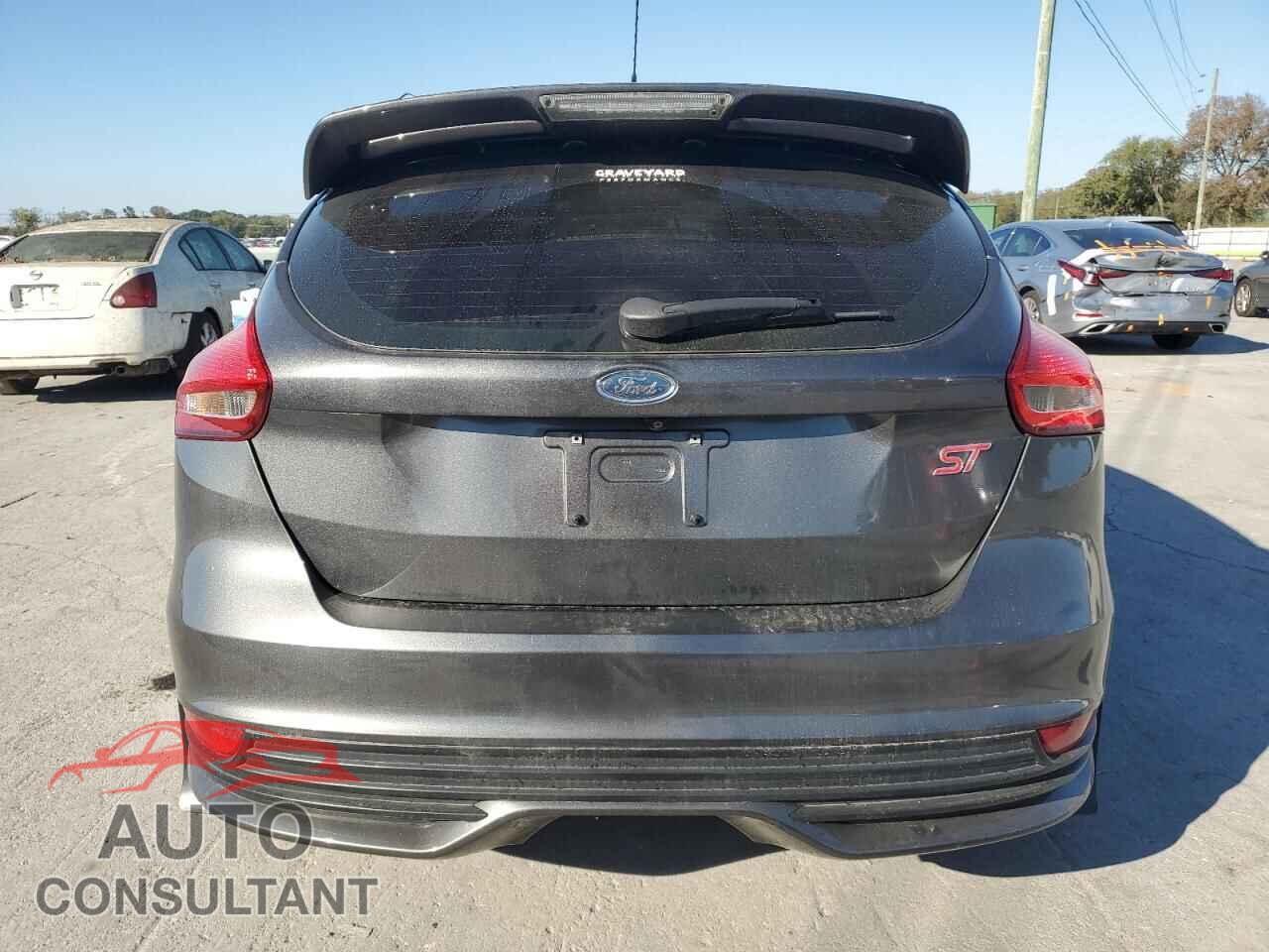 FORD FOCUS 2017 - 1FADP3L92HL308621