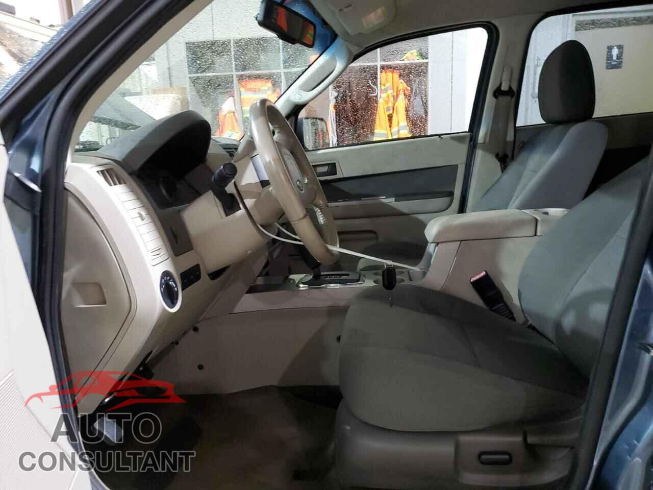 FORD ESCAPE 2010 - 1FMCU0D77AKB28097