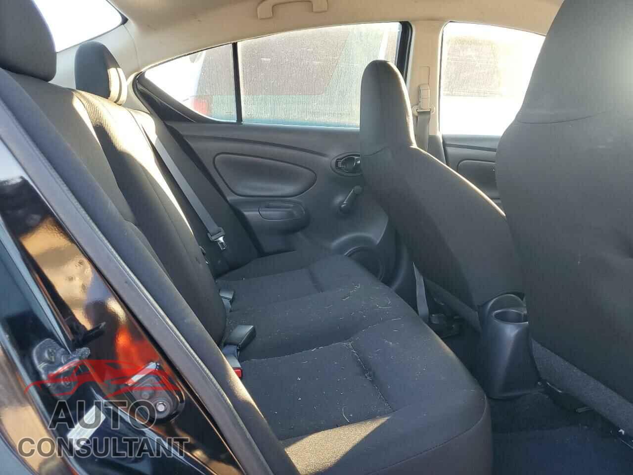 NISSAN VERSA 2017 - 3N1CN7AP3HL820240