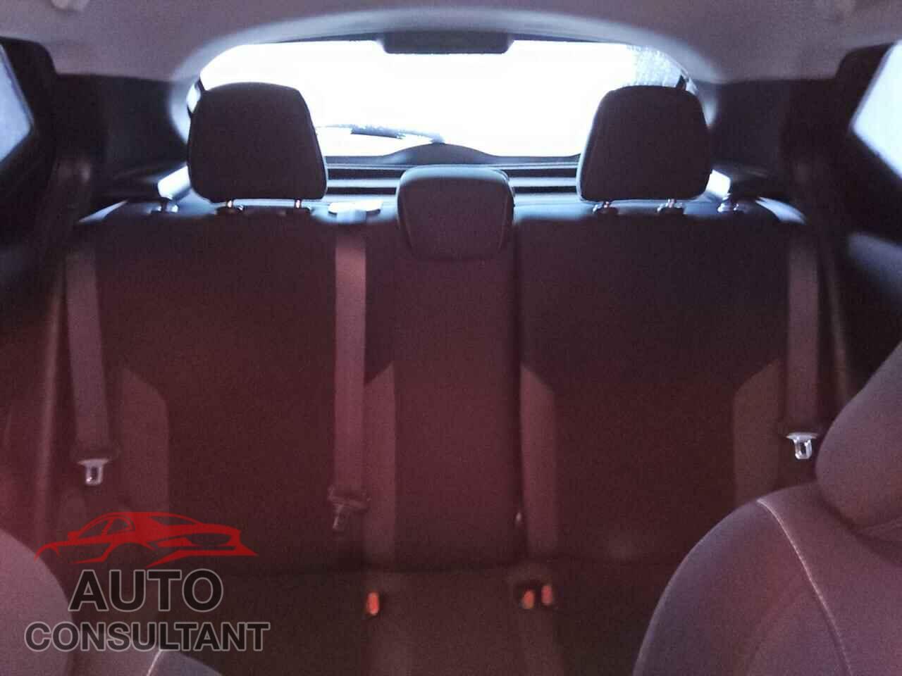 NISSAN KICKS 2019 - 3N1CP5CU3KL497509