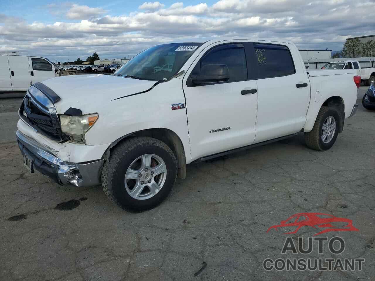 TOYOTA TUNDRA 2011 - 5TFEY5F12BX102230