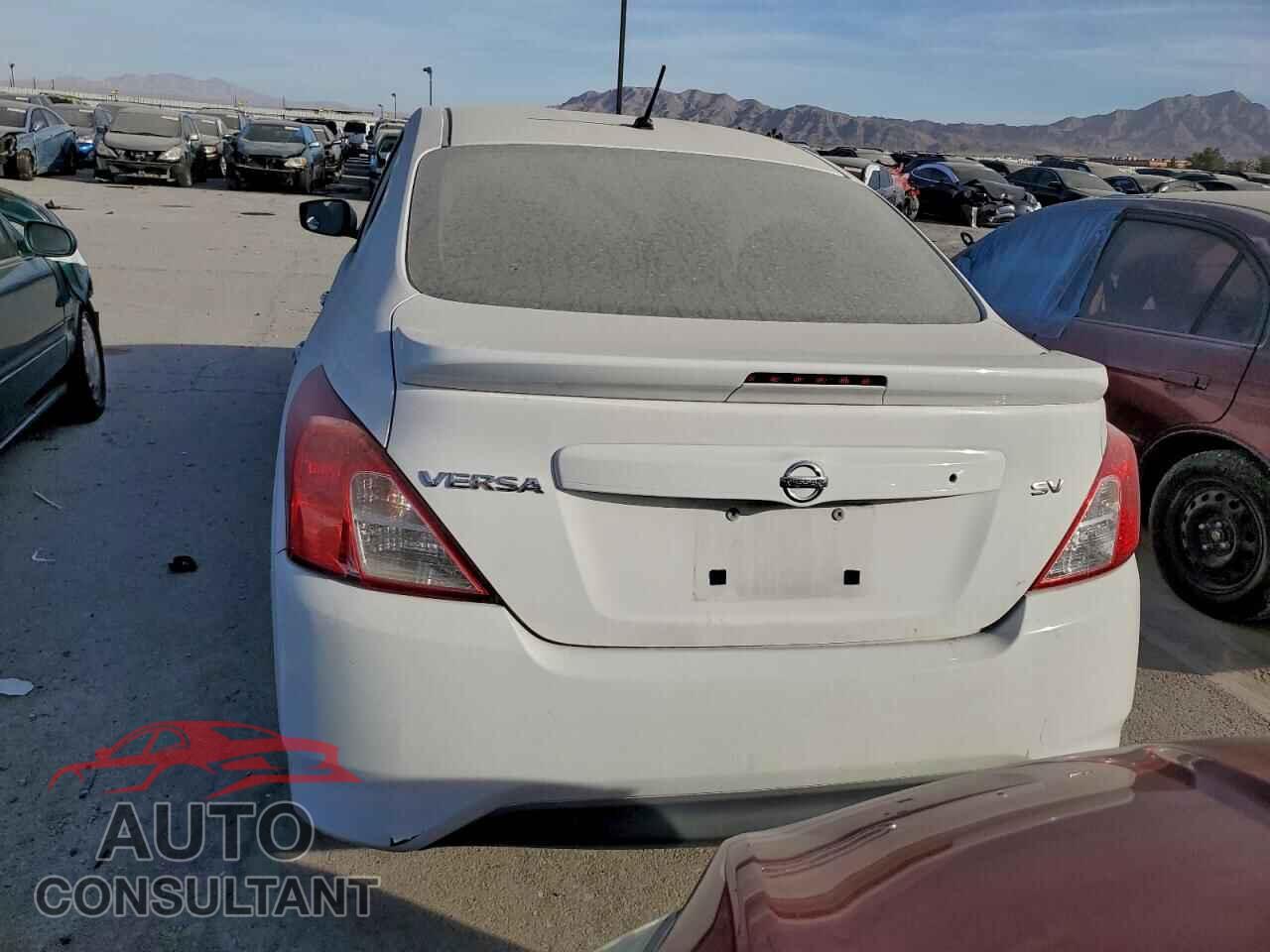 NISSAN VERSA 2017 - 3N1CN7AP5HL814519