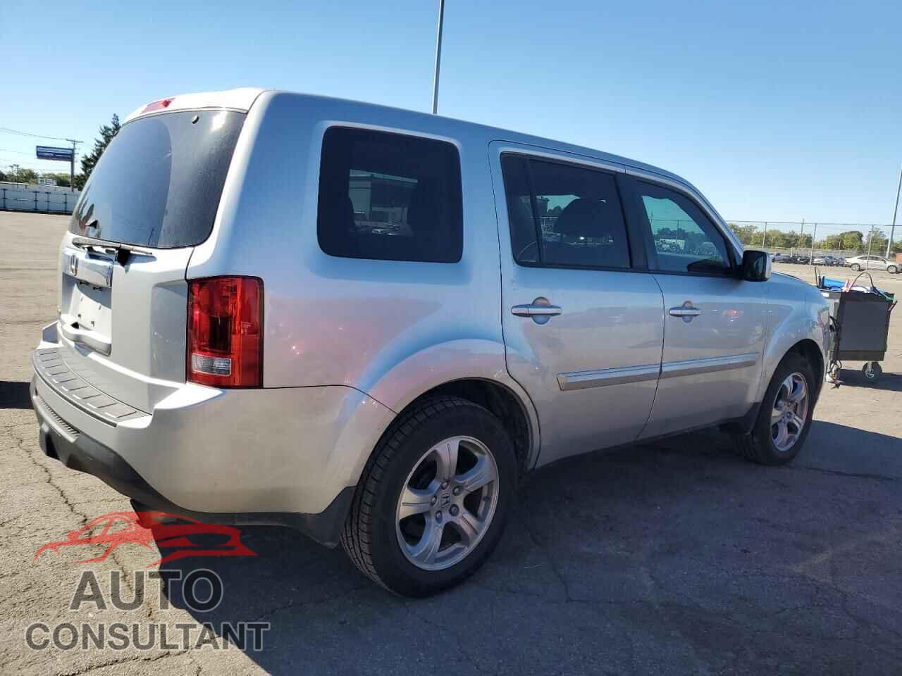 HONDA PILOT 2013 - 5FNYF3H51DB018503