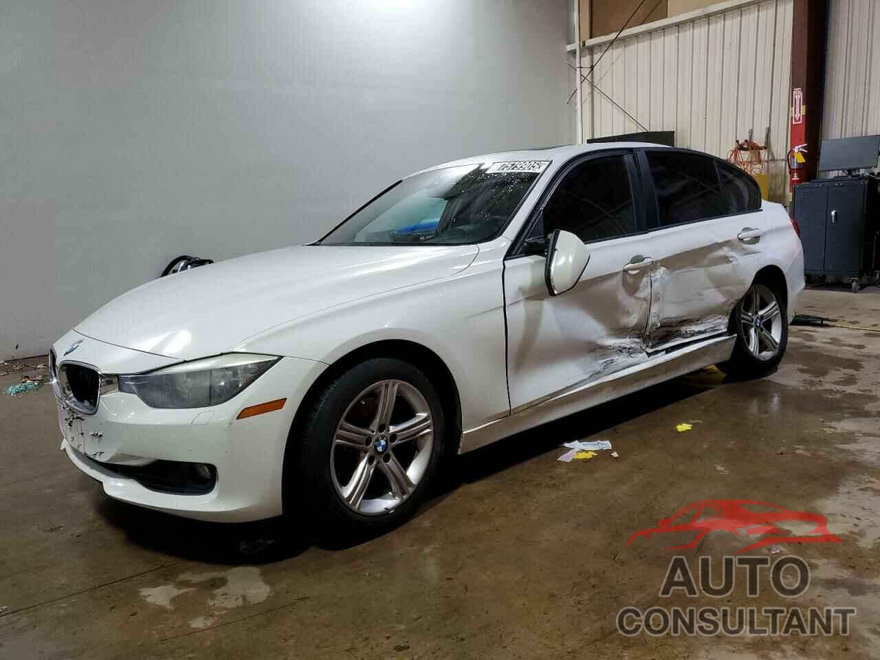 BMW 3 SERIES 2013 - WBA3B3C51DJ811089