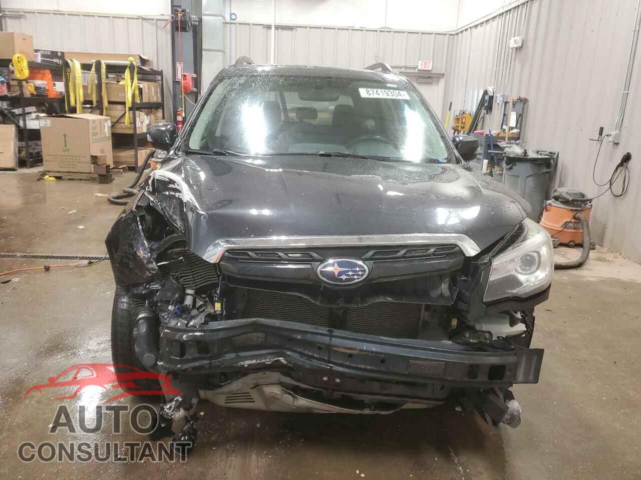 SUBARU FORESTER 2017 - JF2SJGTC9HH404398