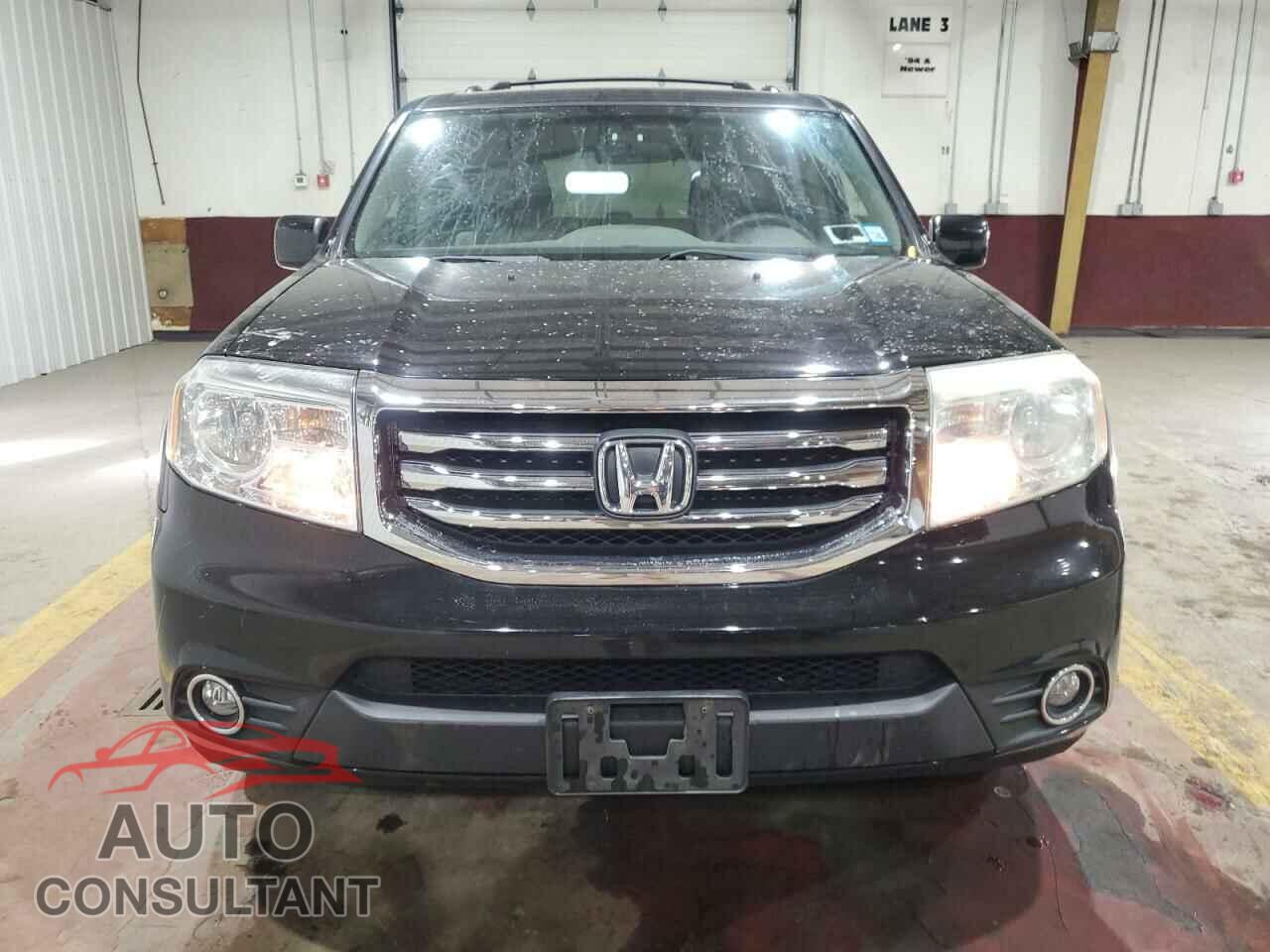 HONDA PILOT 2013 - 5FNYF4H40DB036200