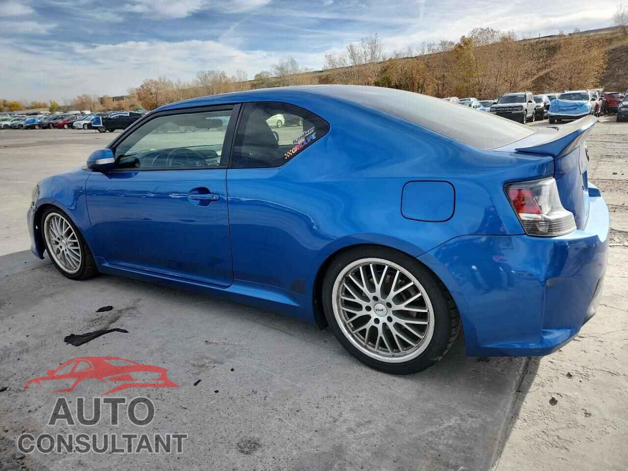 TOYOTA SCION 2015 - JTKJF5C79F3094162