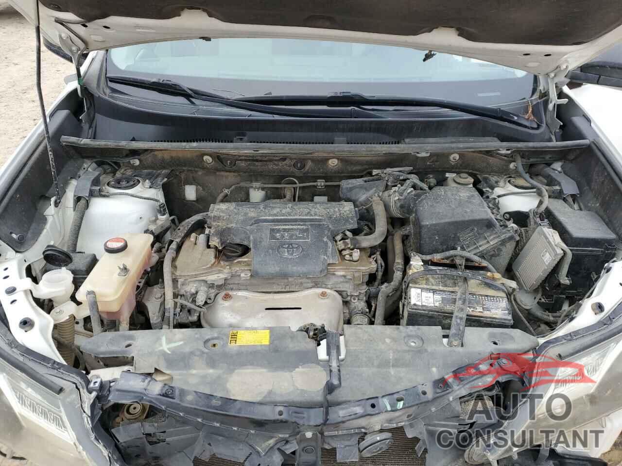 TOYOTA RAV4 2015 - JTMBFREV6FD123917