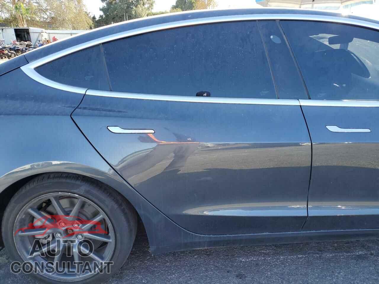 TESLA MODEL 3 2017 - 5YJ3E1EA7HF000337