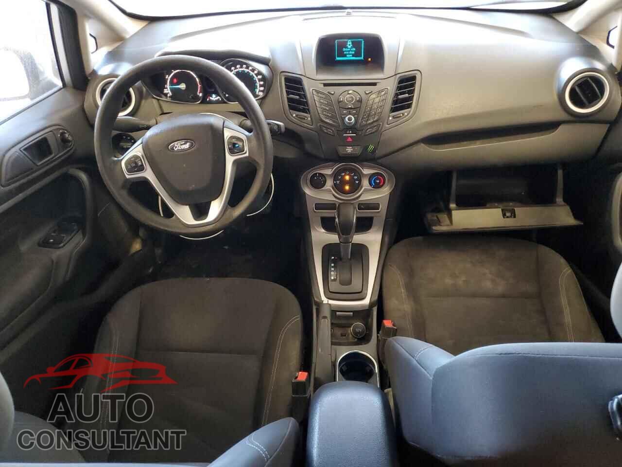 FORD FIESTA 2017 - 3FADP4EJ8HM123596