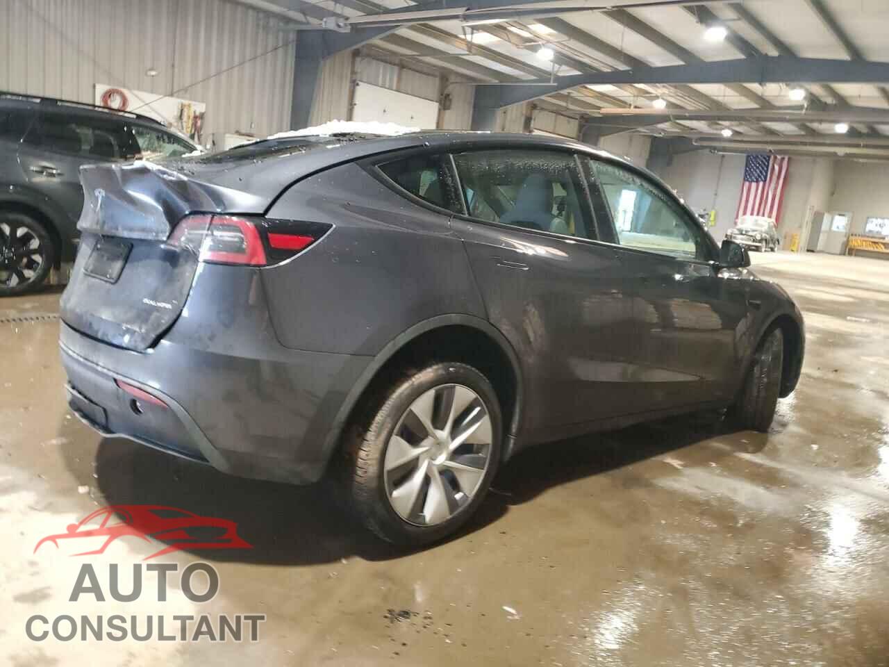 TESLA MODEL Y 2024 - 7SAYGDEE2RA275152