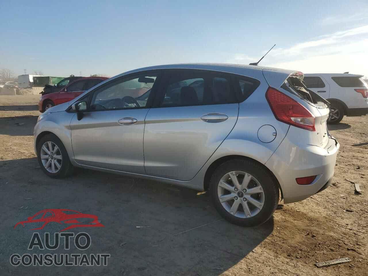 FORD FIESTA 2011 - 3FADP4EJ4BM129239