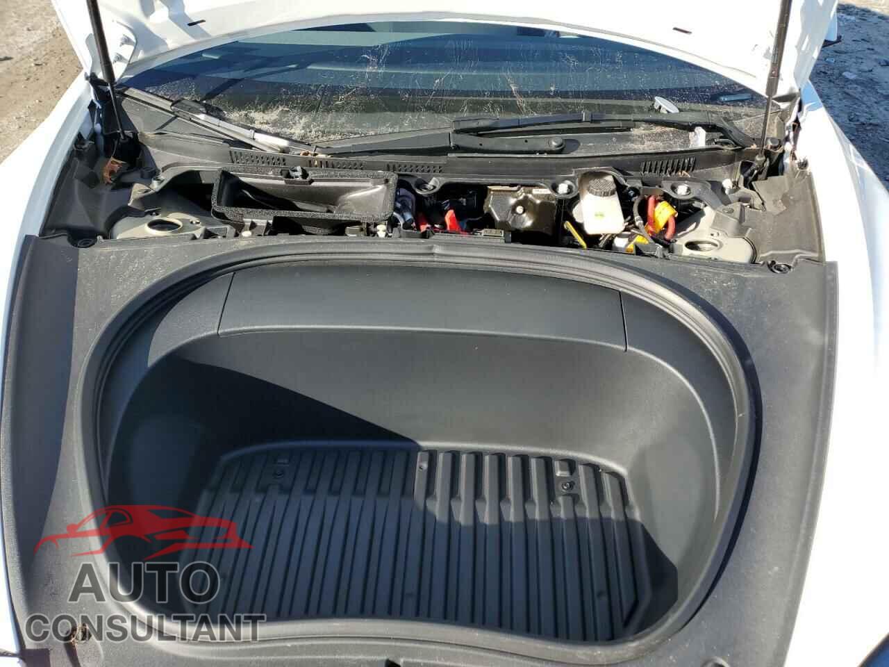 TESLA MODEL 3 2024 - 5YJ3E1EA7RF731299