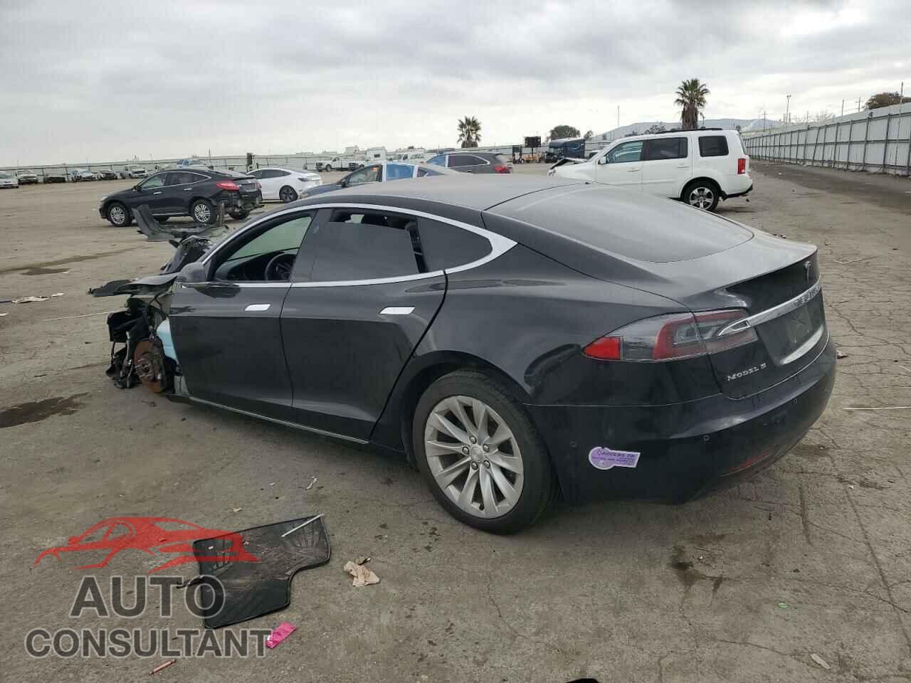 TESLA MODEL S 2018 - 5YJSA1E27JF281576