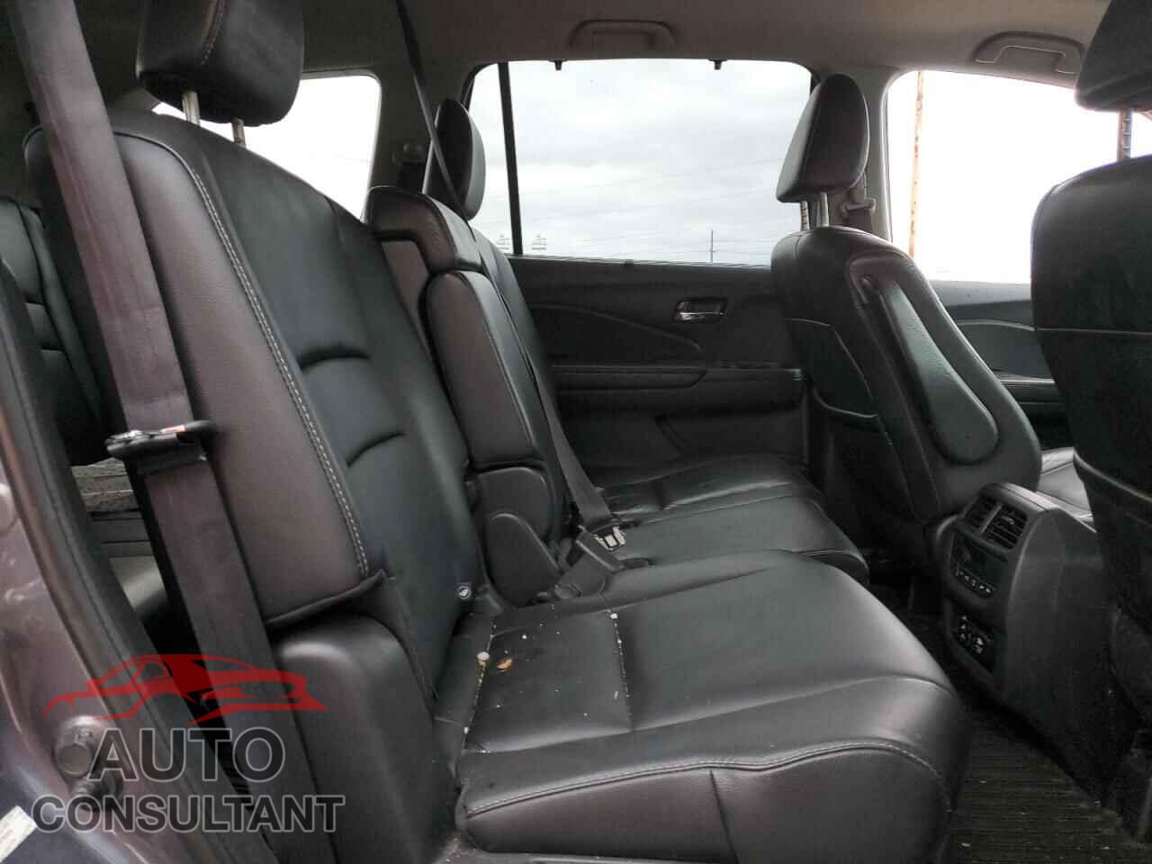 HONDA PILOT 2016 - 5FNYF6H97GB078343