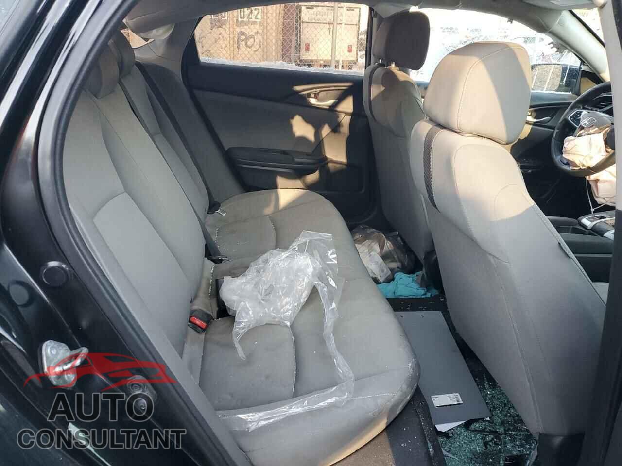 HONDA CIVIC 2019 - 2HGFC2F61KH599404
