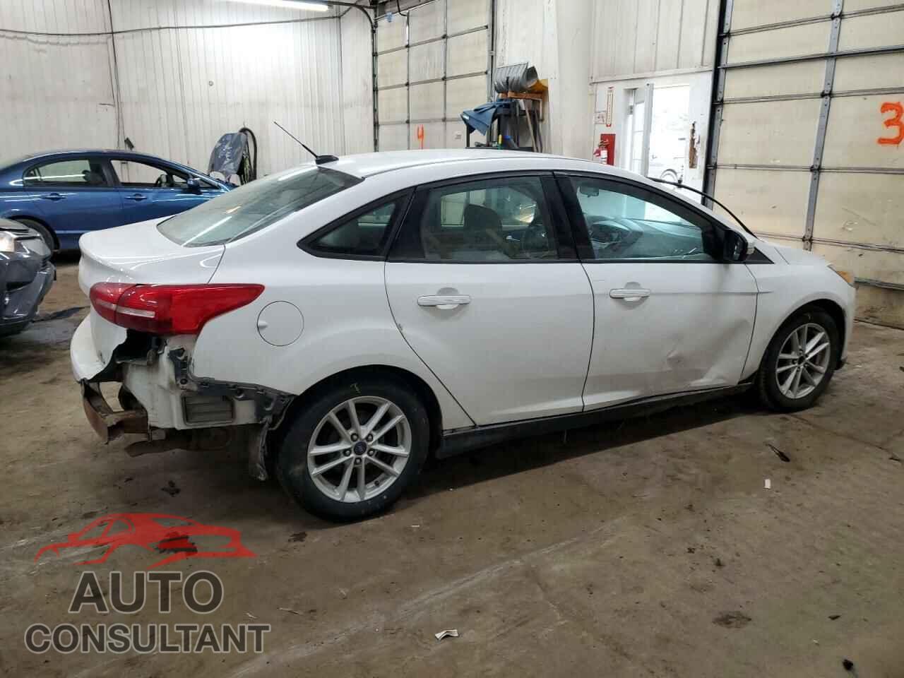 FORD FOCUS 2015 - 1FADP3F20FL241951