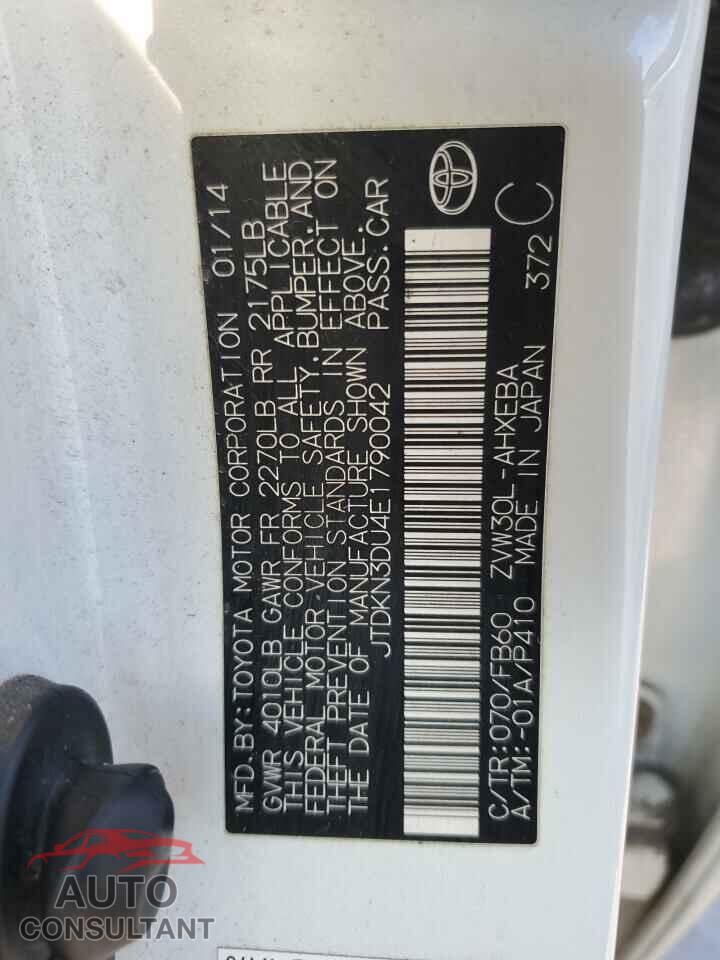TOYOTA PRIUS 2014 - JTDKN3DU4E1790042