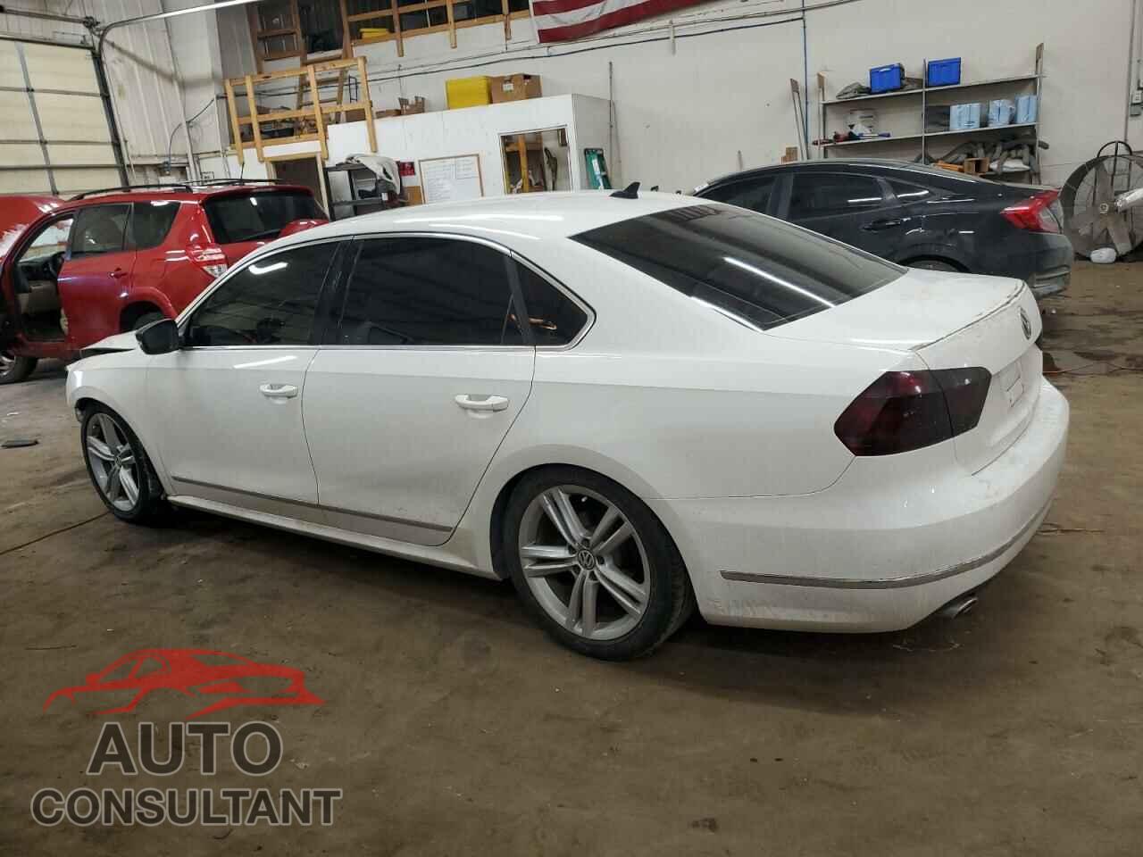 VOLKSWAGEN PASSAT 2013 - 1VWCN7A3XDC131082