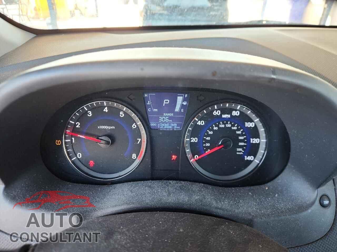 HYUNDAI ACCENT 2013 - KMHCT4AE2DU524394