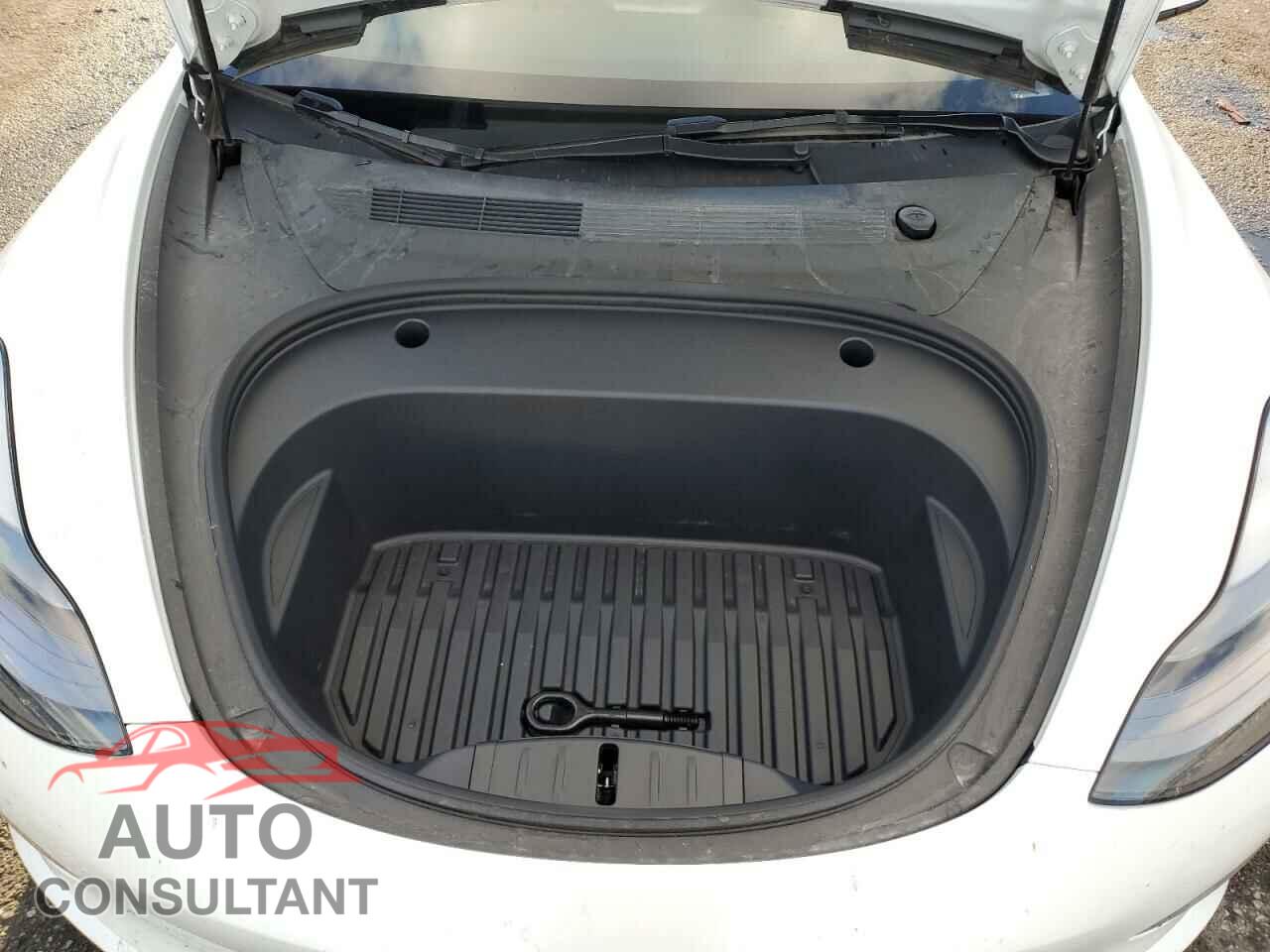 TESLA MODEL 3 2023 - 5YJ3E1EC8PF557791