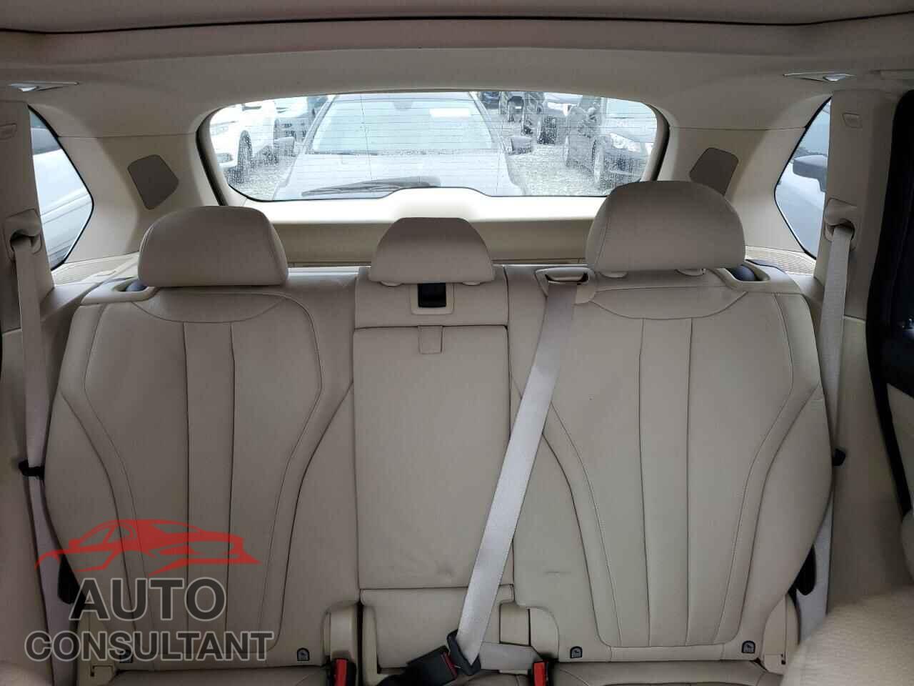 BMW X5 2014 - 5UXKR0C57E0H25769