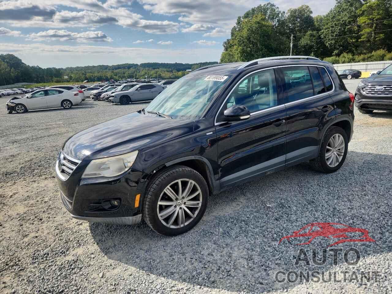 VOLKSWAGEN TIGUAN 2010 - WVGBV7AX0AW528971