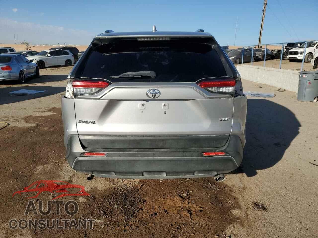 TOYOTA RAV4 2019 - JTMC1RFV0KD500821