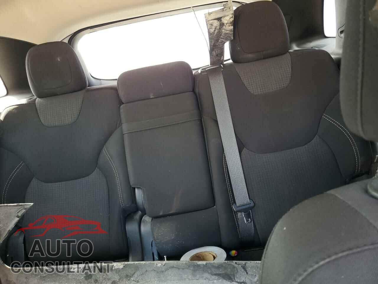 JEEP GRAND CHER 2015 - 1C4PJMCB8FW663970