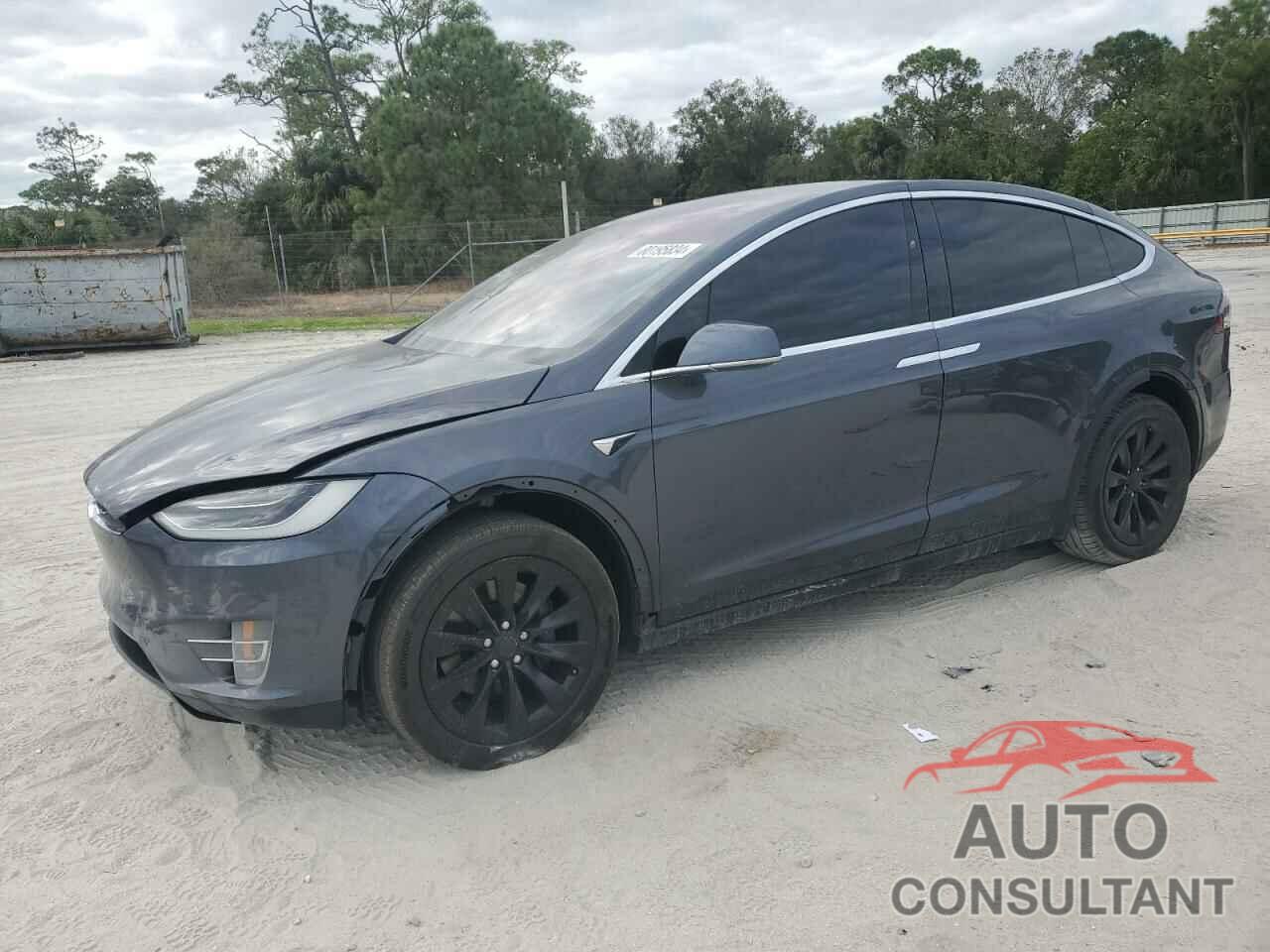 TESLA MODEL X 2017 - 5YJXCAE25HF076123