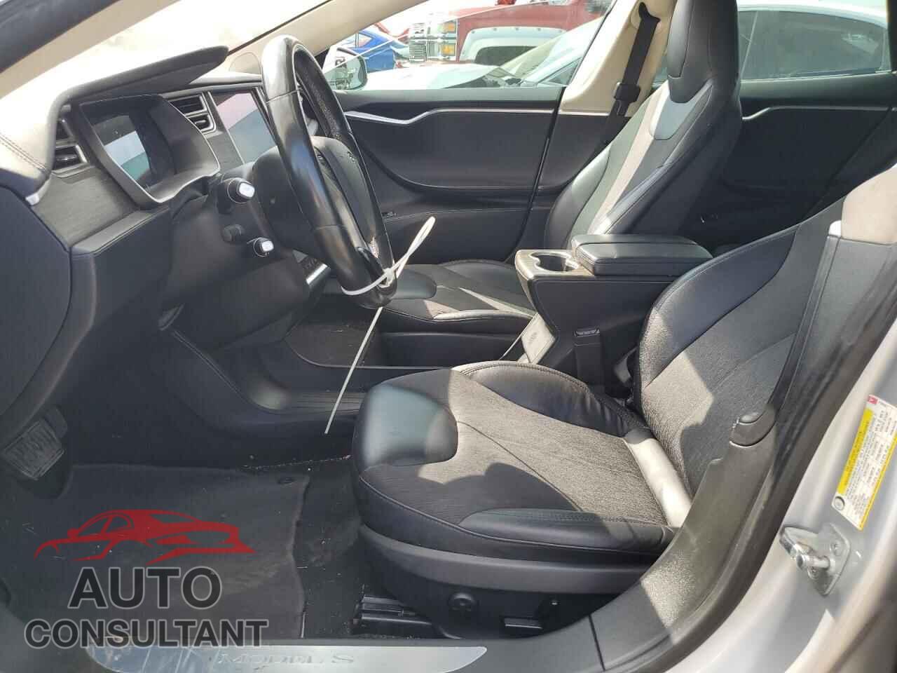 TESLA MODEL S 2015 - 5YJSA1E29FF119133
