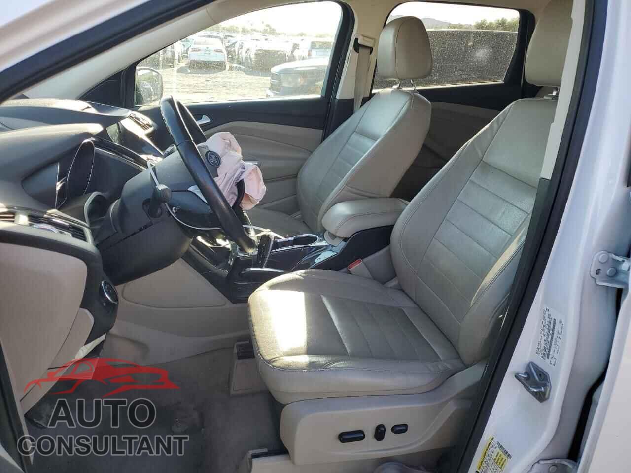 FORD ESCAPE 2014 - 1FMCU0J99EUC57085