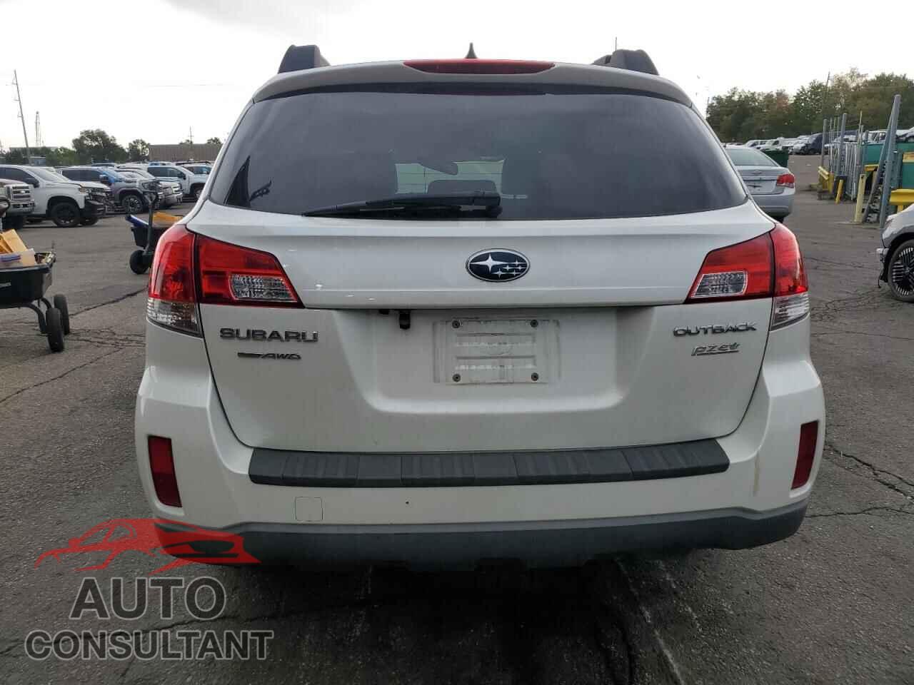 SUBARU OUTBACK 2013 - 4S4BRBKC4D3212675