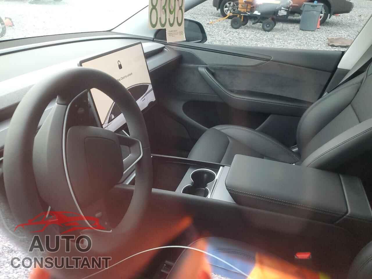 TESLA MODEL Y 2026 - 7SAYGDEE4TA397065