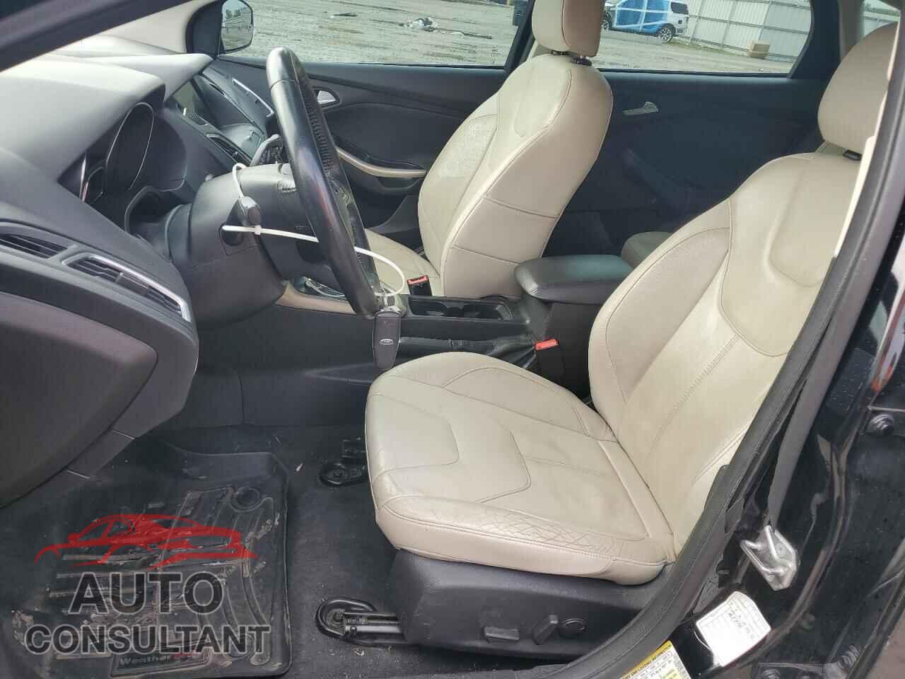FORD FOCUS 2016 - 1FADP3N27GL332640