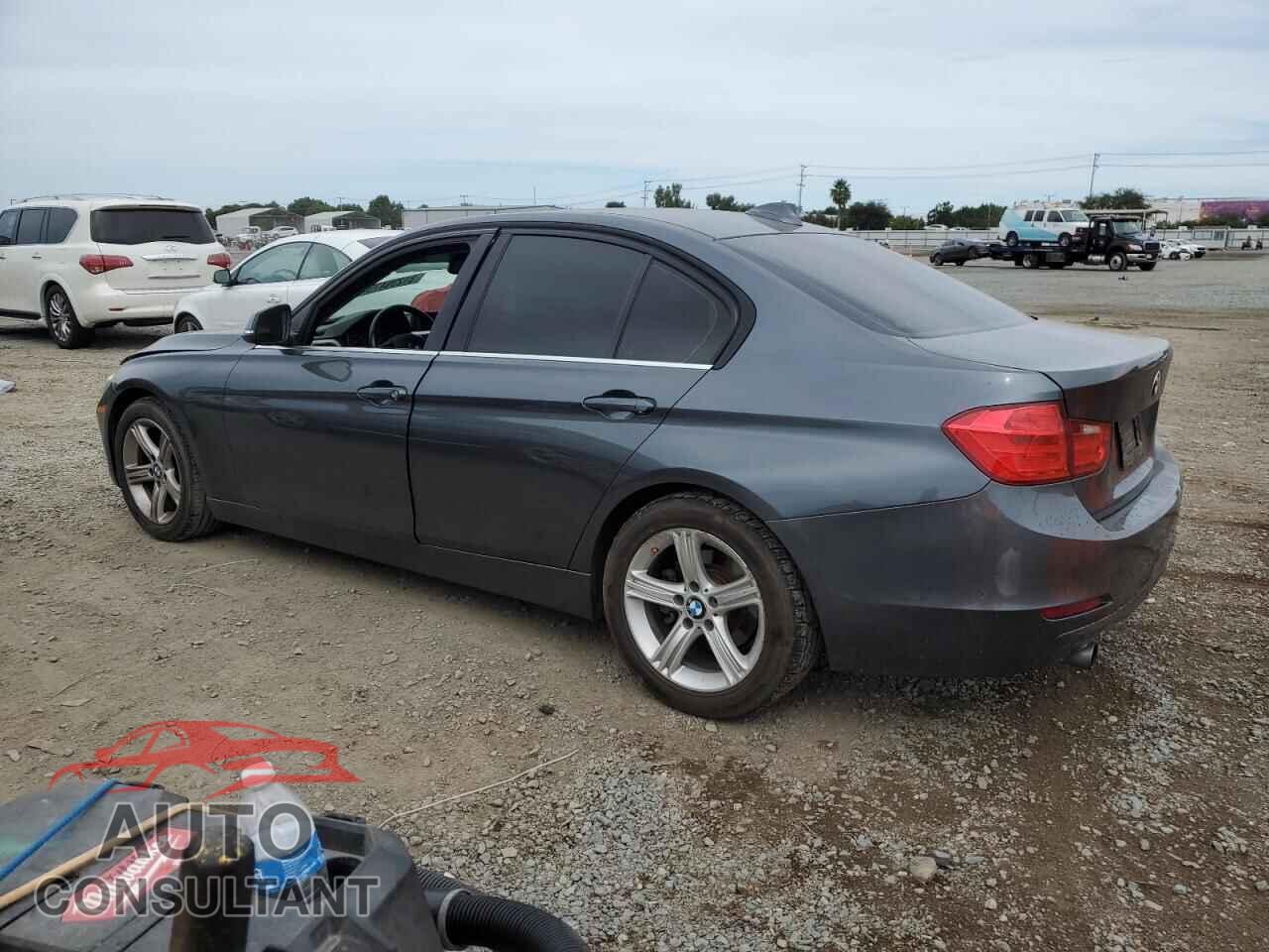 BMW 3 SERIES 2015 - WBA3B1G52FNT01957